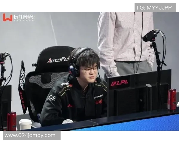 S15LOL赛事回顾探讨JDG战队的转型与成长历程